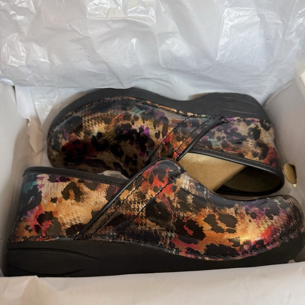 NEW Box Dansko XP 2.0 Clog Multi Color Leopard Swirl Nurse Doctor EU 38 US 7.5/8 - Picture 2 of 16